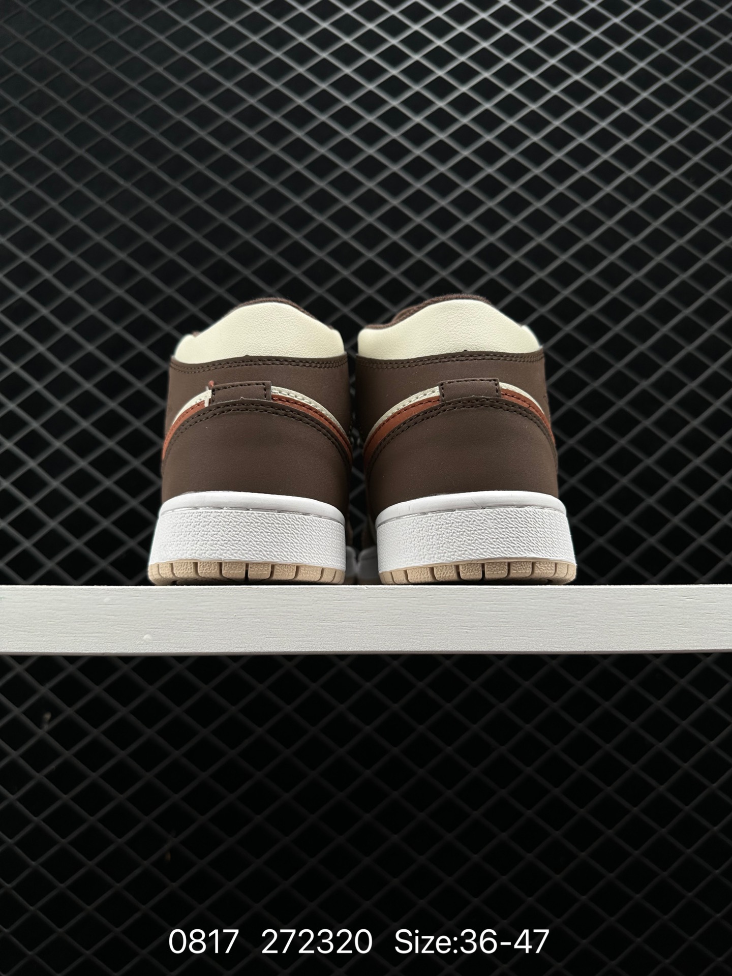 NIKE AIR JORDAN 1 MID AJ1